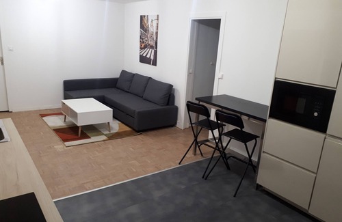 Reims House | Short-term flat sharing: 22€ per person per night