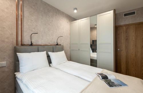 Muranow Apartment | ShortStayPoland Solidarności