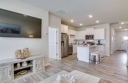 Millville House | Shuttle to Beach: Millville By the Sea Retreat