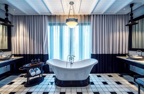 Wachira Phayaban Resort | Siam Suite - One Bedroom Resort, Sleeps 3