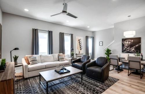 Nashville House | Side by Side Nash Homes - Relaxing Rooftop Patios