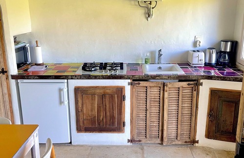 Rustrel House | Siena - B&B in a 5000 M2 estate at the foot of the Colorado mountains