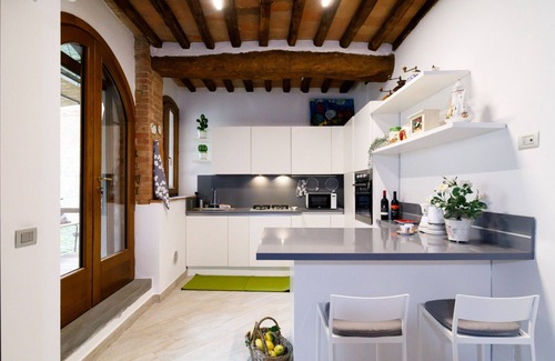 Siena Villa | Siena Podere Rural Chic W Private Garden & Parking