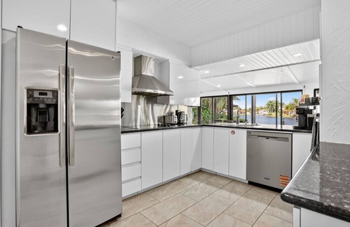 Cypress Lakes House | Siena villa waterfront