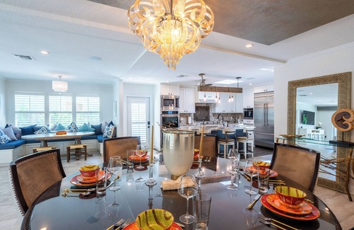 Siesta Key House | Siesta Moorings, Luxury Home, Private Pool, Steps to Beach