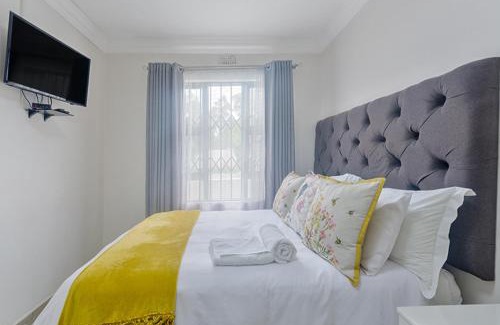 Kempton Park Apartment | Signature Lodge