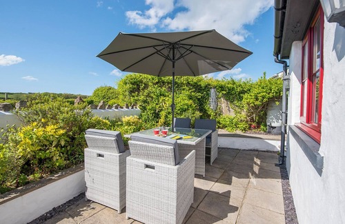 Angle House | Silk Purse, Holiday Home Angle, Sleeps 4, 2 bedrooms, bathrooms
