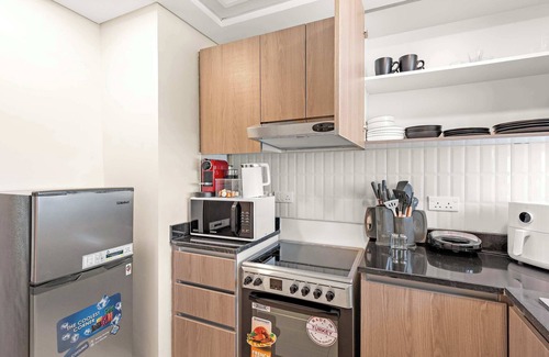 Al Raha Beach Apartment | Silkhaus Bright 1BDR Stay in The View Tower