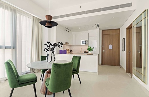 Al Safa Apartment | Silkhaus Luxury 1BR Stay | Canal Front in Al Wasl
