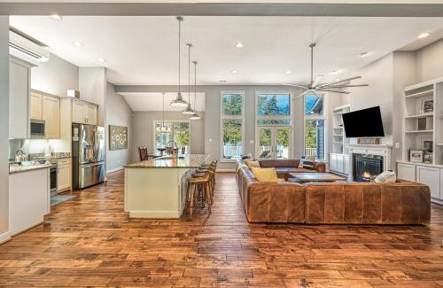 Bumpass House | Silver Sands