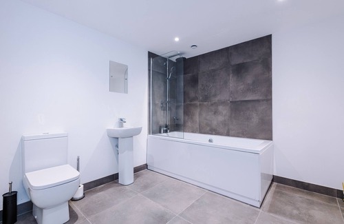 Bury Apartment | Silver Street | Large Studio Apartment