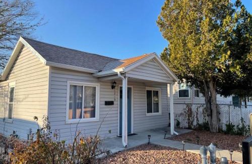 Poplar Grove Apartment | Silver Studio