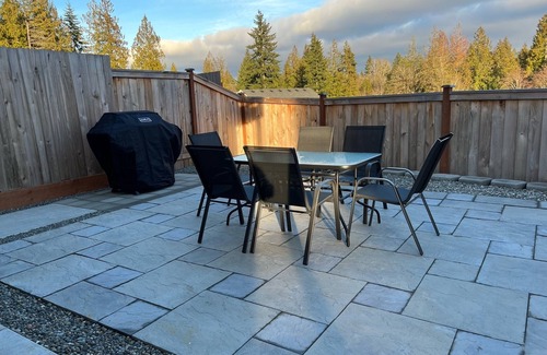 West Hills House | Silverdale Modern Townhome