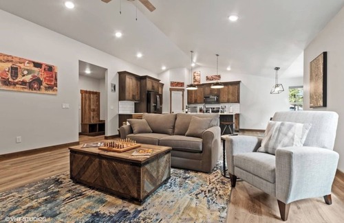 Seeley Lake House | Silvertip Trailhead 2 A newly built home awaits