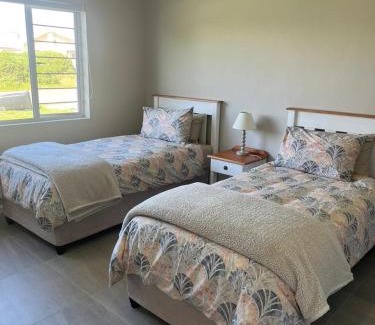 Struisbaai House | Silwer