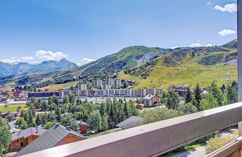 La Toussuire Apartment | Simiane by Interhome