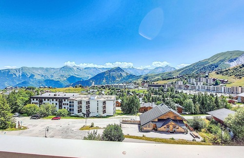 La Toussuire Apartment | Simiane by Interhome