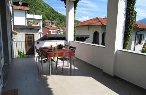 San Siro Apartment | Simone-Ferienwohnung nahe Menaggio