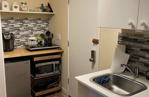 West End House | Simply marvelous 2 bedroom with kitchenette, grilling patio and grand balcony
