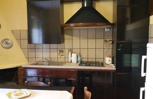 Barcellona Pozzo di Gotto House | Single house for transient use