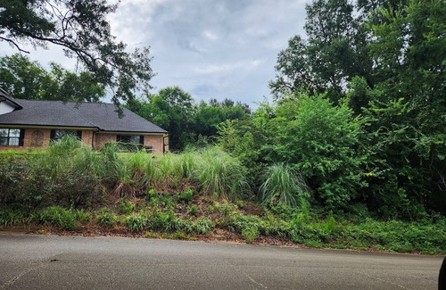 Nacogdoches Apartment | Single Bedroom/Bath in lovely Nacogdoches with Personal AC