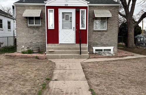 Cheyenne House | Single Family House Near Refinery