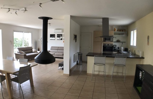 Saint-Quentin-la-Poterie House | Single-storey villa with pool 5 min. from Uzès