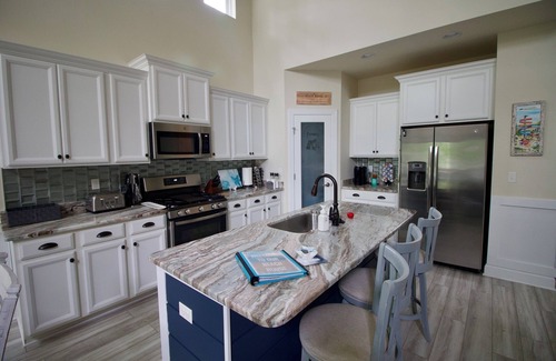 Millville House | Single home quiet neighborhood close to beach.