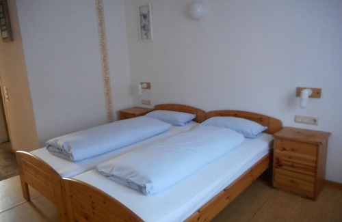 Hillesheim Hotel | Single Room - Non-Smoking - Shower /WC - Hotel-Garni Zum Amtsrichter