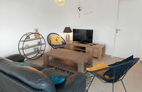 Cleder House | Single storey holiday home in Cleder