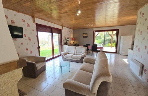 Domme Cottage | Single-storey house with fireplace and WiFi in Domme