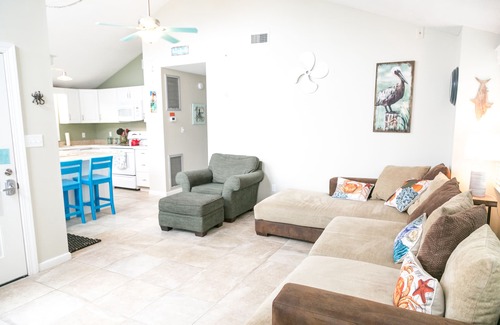 Colington Cottage | Siren Sound a charming OBX beach cottage in the perfect beach location