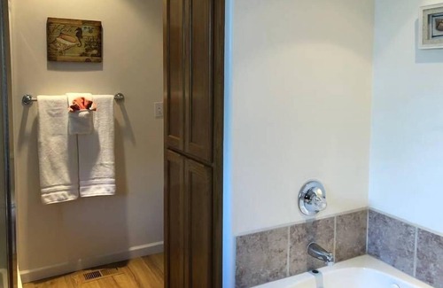 Oak Harbor House | Sirens Song a Waterfront & Marina Home