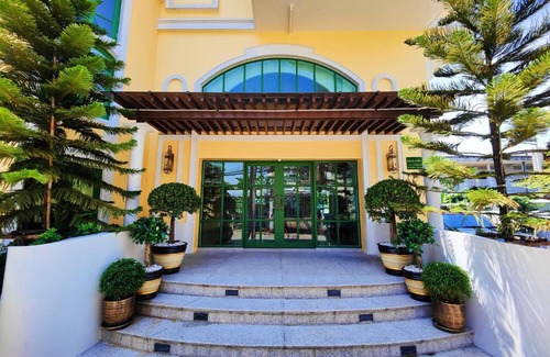 Wat Bowon Niwet Hotel | Siri Grand Bangkok Hotel