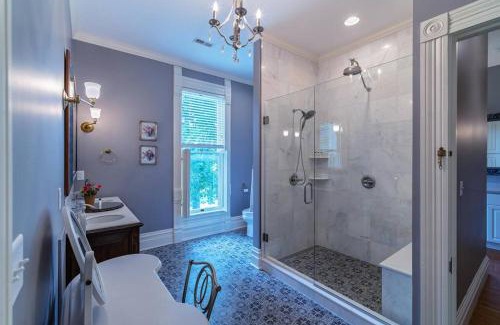 Fairbury House | Sisters Inn-Master Suite