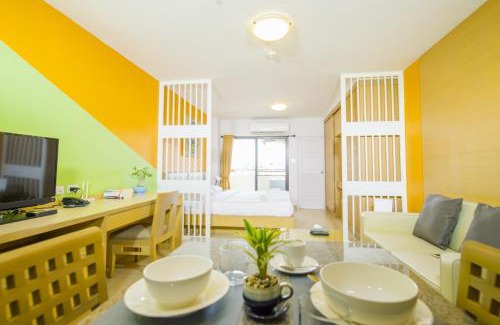 Ratchadaphisek Apartment | Sitara Place Serviced Apartment & Hotel