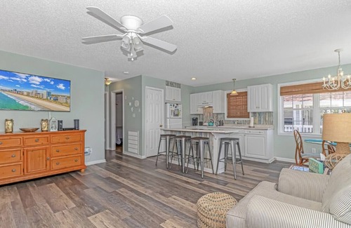 Myrtle Beach Cottage | Site 5504 OL 2bedroom with golf cart!