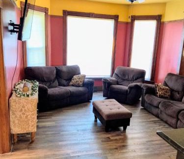 Vassar House | Sivak's Vacation Rental