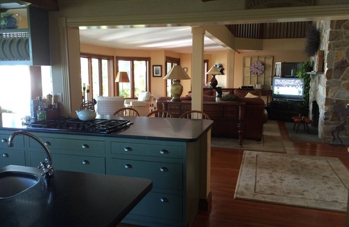 Moultonborough House | Six Bedroom Waterfront Home on Lake Winnepesaukee in NH