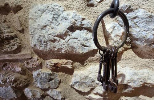 Allerona House | Six Keys Guesthouse