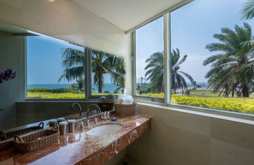 Sizihwan Resort | Sizihwan Sunset Beach Resort