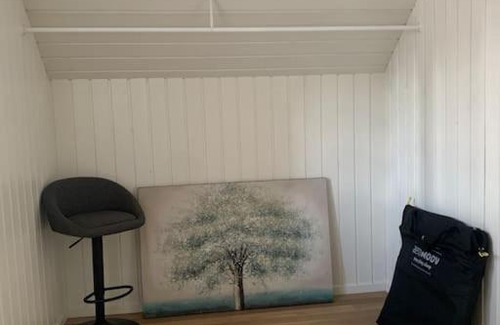 Baerum Municipality Apartment | Sjarmerende gjestehus med stor hage i Sandvika