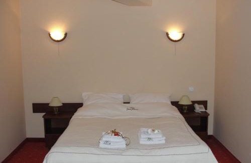 Ludzmierz Hotel | Skalny Dworek