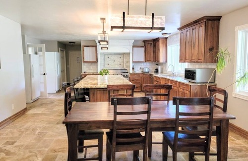 Liberty House | Ski and Lake Retreat