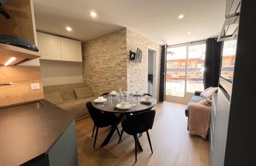 Plagne Soleil Apartment | Ski aux pieds