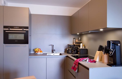 Bergers Condo | Ski aux pieds & piscine | T2 + cabine