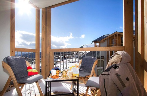 Bergers Condo | Ski aux pieds & piscine | T2 + cabine
