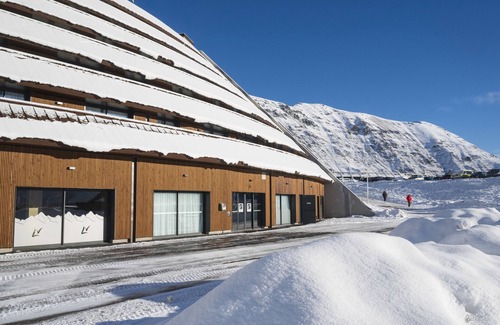 Piau Engaly Condo | Ski aux pieds ! Vue imprenable | Piscine & Sauna