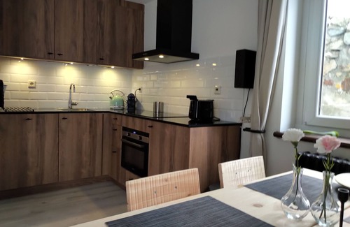 Cervinia Apartment | Ski chalet Cervinia BASSI ski-in-ski-out 6 persons sunny terrace wifi