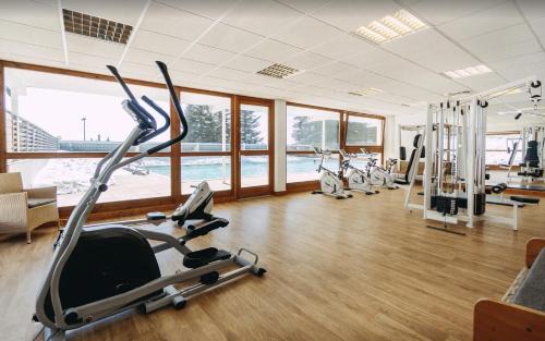 Chamrousse Apartment | Ski et détente à Chamrousse Sauna, piscine 6 pers, wifi et parking